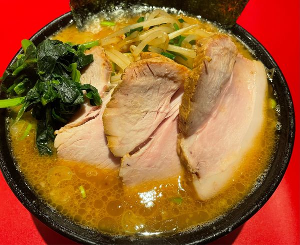 「チャーシュー麺ニラモヤシトッピ」@厚木家の写真