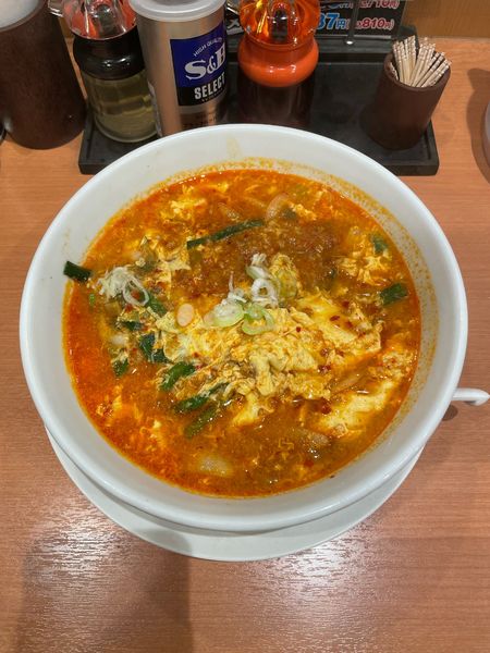 「大宮担々麺(650円)期間限定」@日高屋 関内北口店の写真