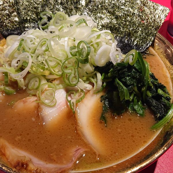 「チャーシュー麺中＋海苔＋ネギ＋半ライス」@厚木家の写真
