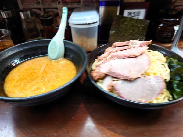 「つけ麺特盛(豚骨醤油)＋チャーシュー」@さつまっこ 平和島店の写真