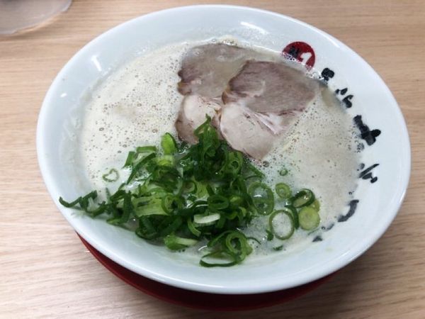 「長浜ラーメン」@長浜ナンバーワン 東京大岡山店の写真