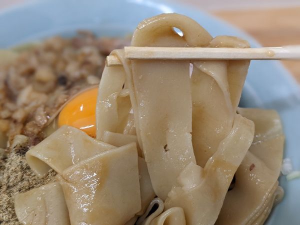 「限定釜玉きしめん」@ラーメン工藤の写真