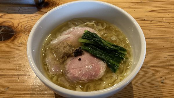 「地鶏と鴨と煮干しの重ね中華そば」@麺処 図鑑の写真