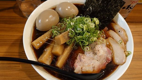 「葉月ブラック」@らぁめん 葉月の写真