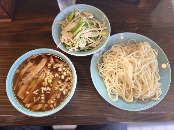 「特つけそば並盛り(260g )800円＋野菜100円」@つけそば 麺吉の写真