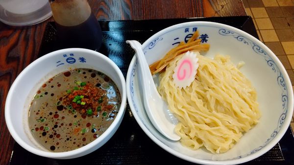 「【夏の限定】冷やし黒ゴマ マー油のつけ麺(¥950)」@二葉 上荻店の写真