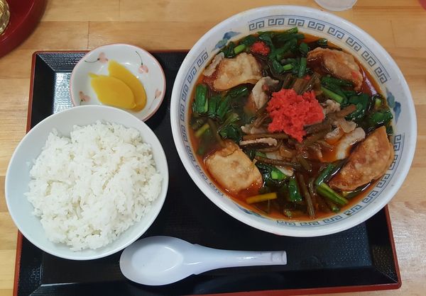 「満州にら餃子ラーメン+半ライス」@さかえや本店の写真