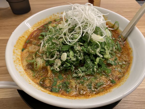 「辛いらー麺」@麺屋 つるるの写真
