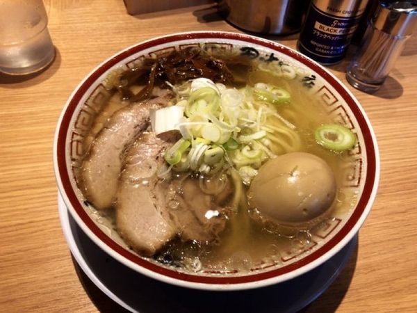 「中華そば(玉子入り)」@田中そば店 九段下店の写真