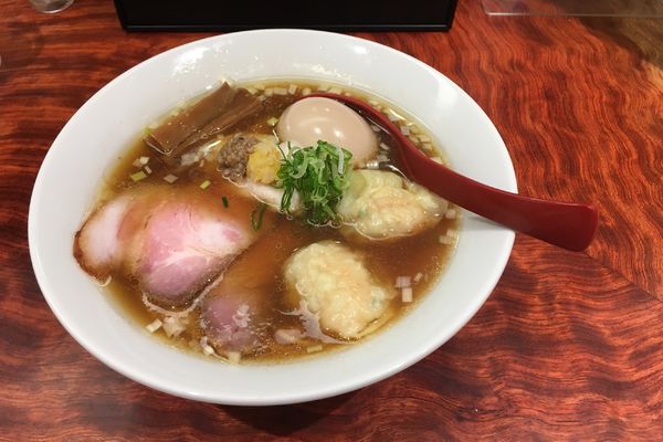 「特製醤油ラーメン」@三馬路 東京店の写真