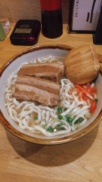 「ラフテーそば」@沖縄料理 願寿亭の写真