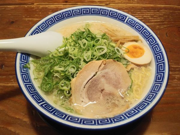 「ぶっかけねぎ豚骨醤油麺 957円」@麺家 くさび 郡山富田店の写真