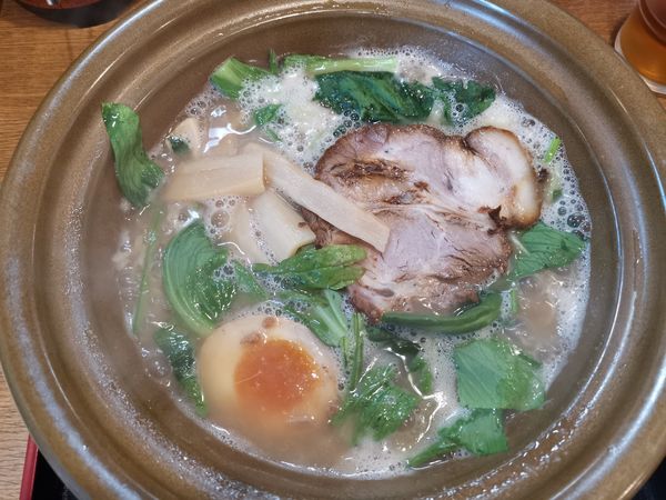 「豚骨醤油ラーメン」@ラーメン猪太の写真