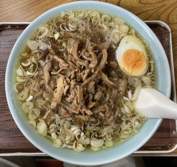 「ラーメン+鳥かわ(モツ)」@さくらい食堂の写真