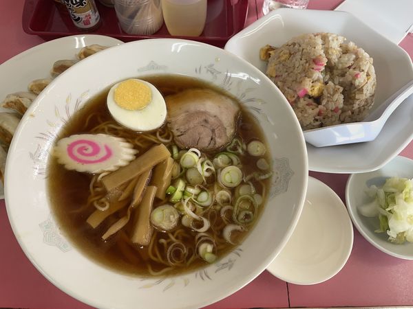 「ラーメン・半チャーハン・餃子」@五十番の写真
