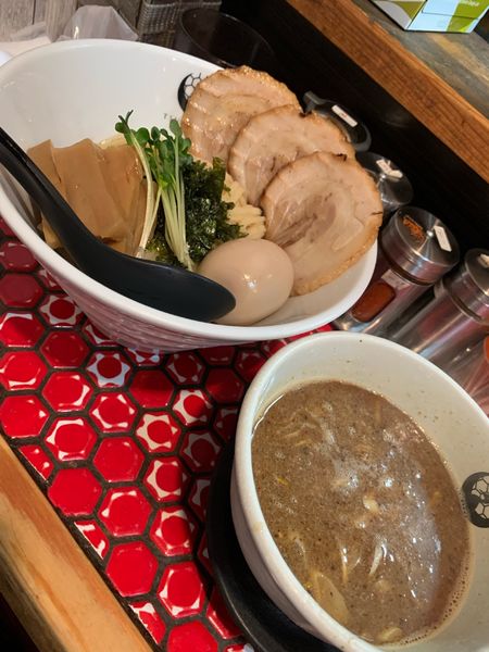 「魚介醤油つけ麺＋贅沢盛り」@京つけめん つるかめ 本店の写真