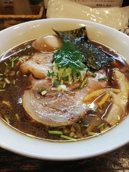 「味玉中華そば」@中華そば こむぎの写真