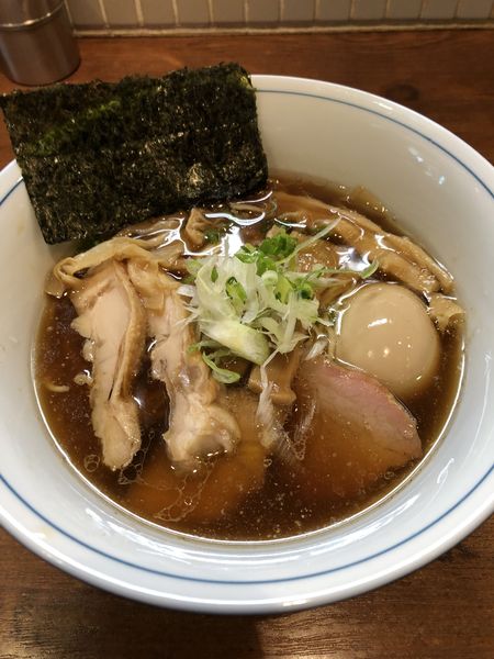 「特製醤油らーめん1050円」@麺処 びぎ屋の写真