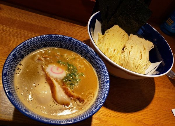 「特製濃厚煮干しつけそば」@つけそば 神田勝本の写真