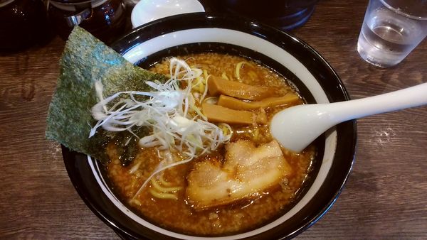 「節骨こってりらーめん」@節骨麺たいぞう 越谷レイクタウン店の写真