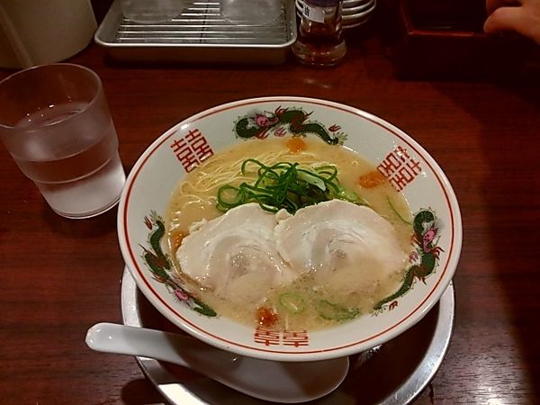 「とんこつ久留米ラーメン750円」@久留米ラーメン 福ヤ 南越谷店の写真