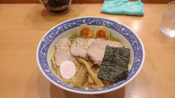 「特製中華そば930円」@中華そば 青葉 吉祥寺店の写真