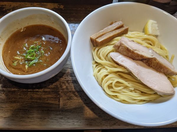 「濃厚鶏白湯つけ麺950円」@らーめん チキントの写真