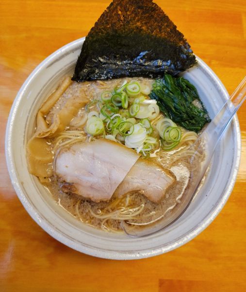 「背脂醤油」@麺処 諭吉 筑西玉戸店の写真