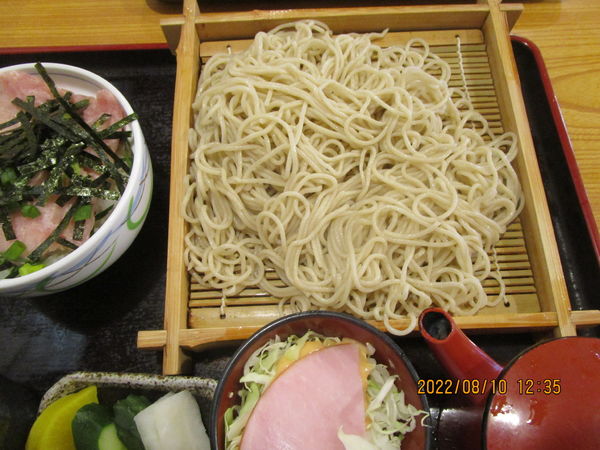 「ミニネギトロ丼蕎麦セット 950円」@そば処 大橋屋の写真