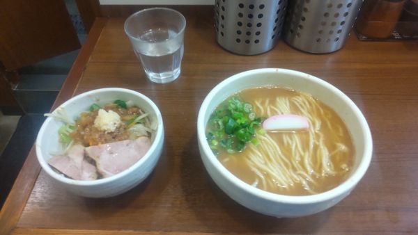 「和歌山ラーメン（スタベジ）」@麺処 一笑の写真