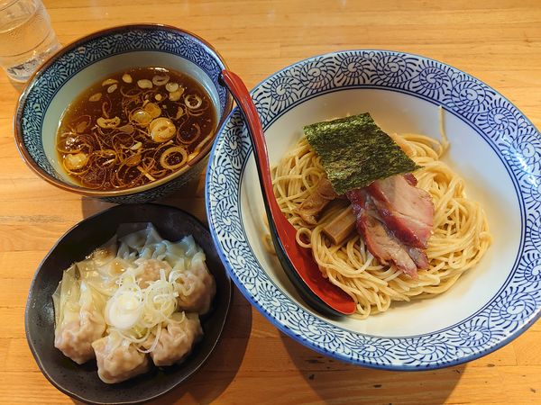 「つけそば わんたん皿」@支那そば なかじまの写真