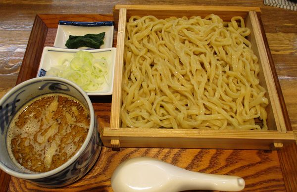 「海富　つけ麺（小250g）830円」@炭火焼濃厚中華そば 威風堂道の写真