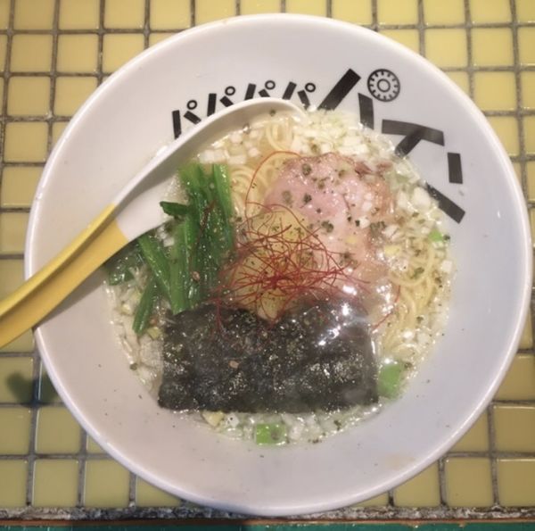 「パイナップル塩ラーメン」@パイナップルラーメン屋さん パパパパパインの写真