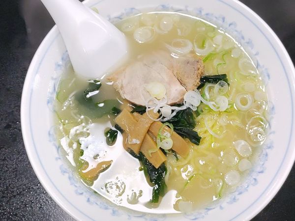 「塩ラーメン」@中華料理 嵐山の写真