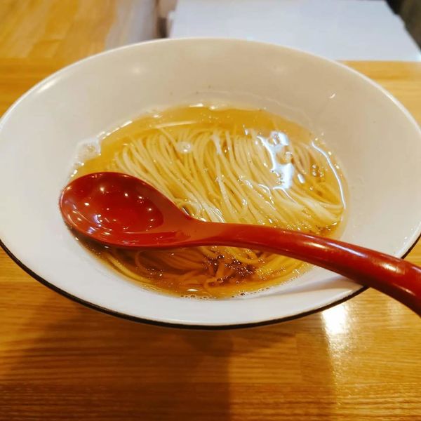 「(梅)かけそば白醤油600円」@自家製麺 くろ松の写真