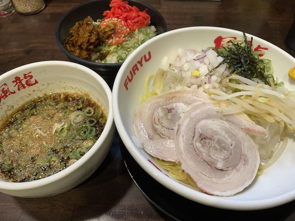 「つけ冷し中華・Hakata Cod Roe Rice Bow」@とんこつラーメン 博多風龍 大宮東口駅前店の写真