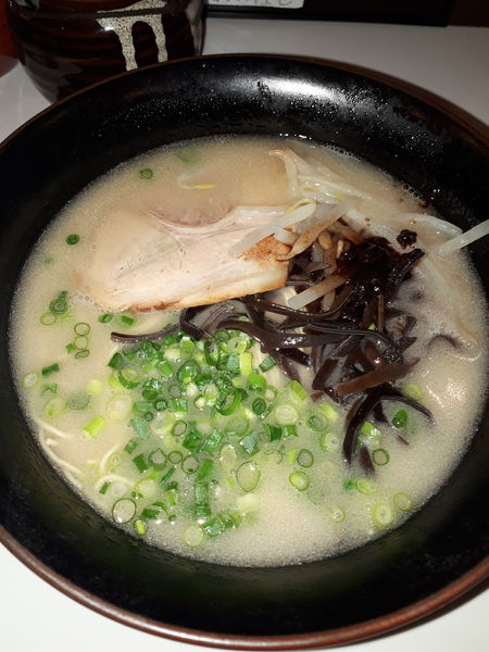 「黒とんこつ」@ラーメン処 そうじゃ屋の写真