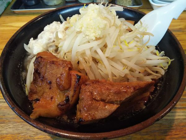 「駒ヶ根二郎　※もやし増し」@らーめん道 黒こくやの写真