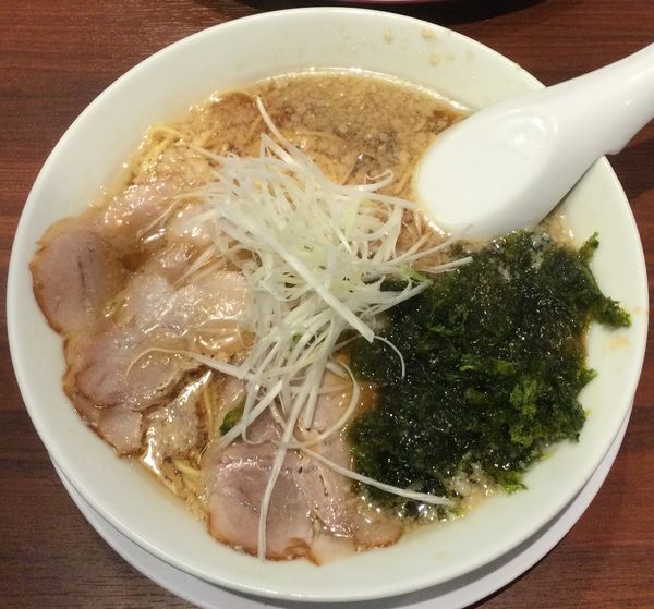 「【限定】あご煮干し醤油ラーメン 790円」@ラーメン魁力屋 取手店の写真