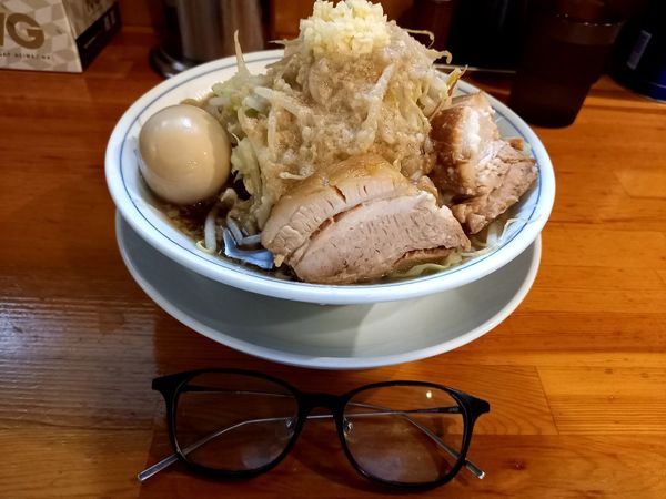 「ラーメン(野菜多め、油、にんにく少し)」@連の写真
