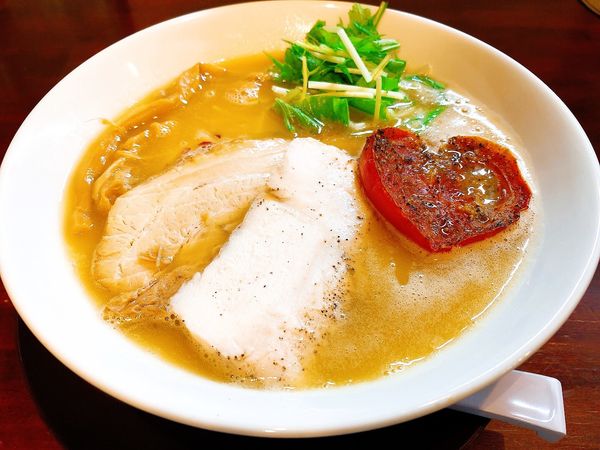 「鶏白湯（900円）」@麺屋 京介の写真