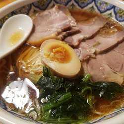 醤油チャーシュー麺