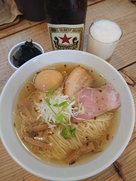 「サッポロラガービール＋味玉潮ソバ＋ばら海苔」@The Noodles & Saloon Kiriyaの写真