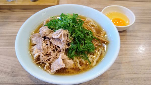 「【限定】冷やし肉吸いラーメン」@くじら食堂 nonowa東小金井店の写真