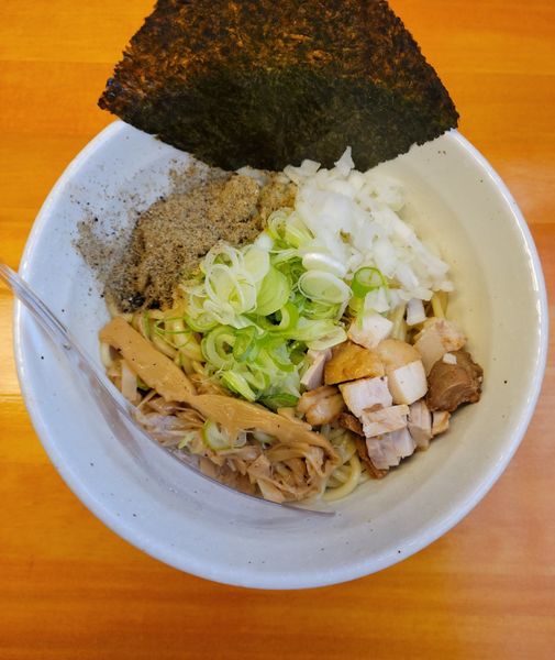 「油そば」@麺処 諭吉 筑西玉戸店の写真