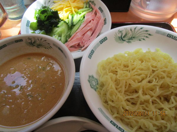「冷しごま味噌麺＋半チャーハン 820円」@日高屋 竹ノ塚西口店の写真
