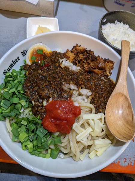 「【夏季限定】油そばブラック(冷やしVer)➕大盛り➕半ライス」@麺Dining Number Nine 09の写真