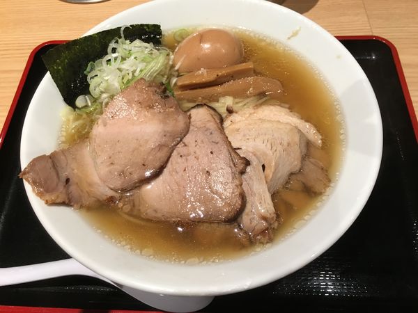 「特製ラーメン」@松戸富田麺業 千葉駅構内店の写真