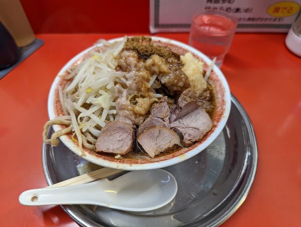 「小豚ラーメン」@麺でる 戸越店の写真