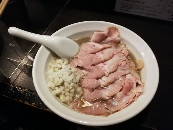 「煮干しそばclassic  肉増し」@灰汁中華 丿貫 福富町本店の写真